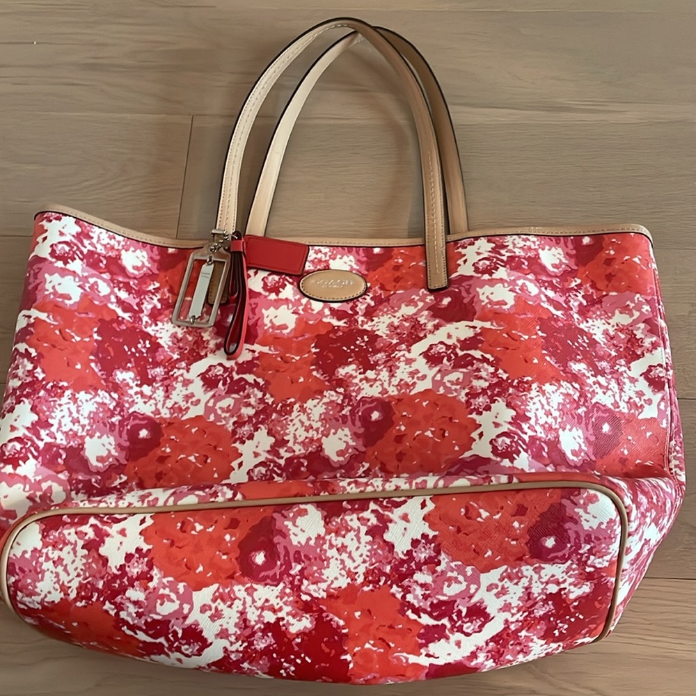 Coach Tote - Picture 3 of 7